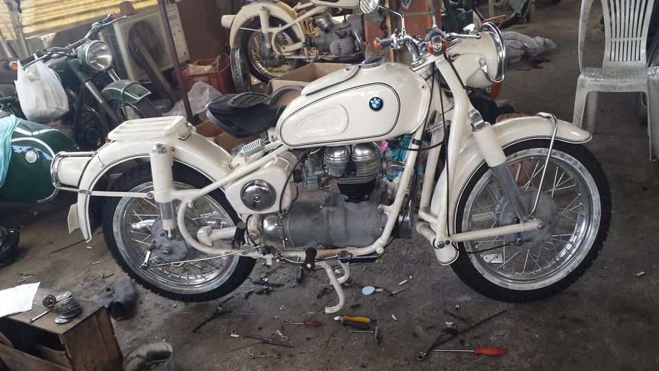 Cream BMW R26